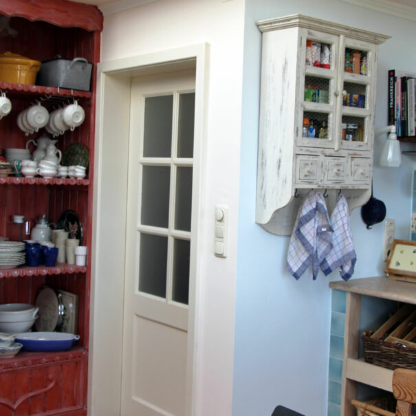 Küche mit Einbauschrank im Ferienhaus Vogelsbergblick